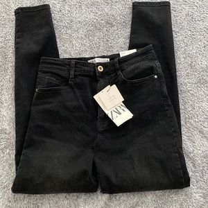 Black high rise skinny jeans